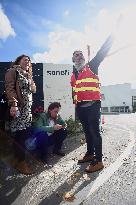 Marine Tondelier Visited Sanofi's Site - Lisieux