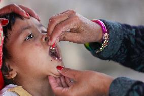 Nepal Administers "Vitamin-A" And De-worming Capsules To Children