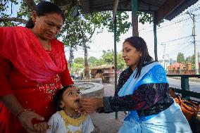 Nepal Administers "Vitamin-A" And De-worming Capsules To Children