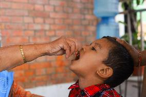 Nepal Administers "Vitamin-A" And De-worming Capsules To Children