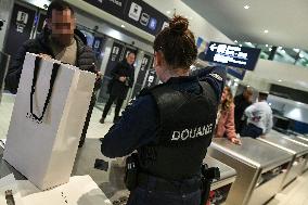 Visit to Charles de Gaulle airport near Paris FA