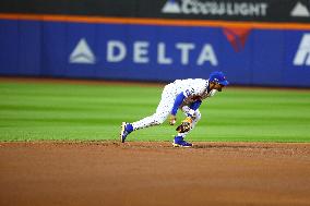 NLCS: Dodgers Vs Mets