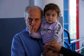 Displaced Lebanese Take Refuge In A Public School - Bikfaya