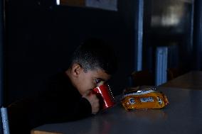 Displaced Lebanese Take Refuge In A Public School - Bikfaya