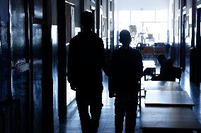 Displaced Lebanese Take Refuge In A Public School - Bikfaya