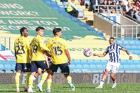 Oxford United FC v West Bromwich Albion FC - Sky Bet Championship