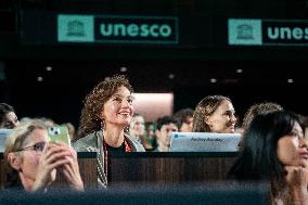 Natalie Portman at UNESCO - Paris