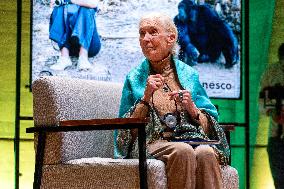 Jane Goodall at UNESCO - Paris