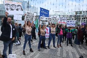 Rally in front of the court against sexual violence - Paris