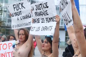 Rally in front of the court against sexual violence - Paris