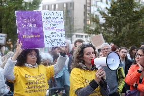 Rally in front of the court against sexual violence - Paris