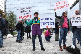 Rally in front of the court against sexual violence - Paris