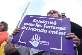 Rally in front of the court against sexual violence - Paris