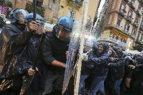 Protesters And Police Clash As G7 Security Summit - Naples