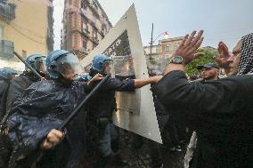 Protesters And Police Clash As G7 Security Summit - Naples