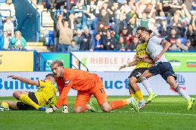 Bolton Wanderers FC v Burton Albion FC - Sky Bet League One