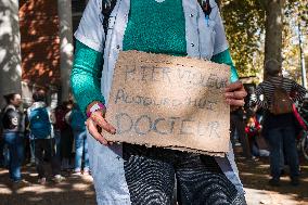 Demo against sexual violence at the Palais de Justice in Toulouse