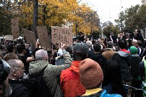 Several Hundred Demonstrators In Paris To Pay Tribute To Cyclist Paul Varry