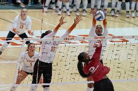 VOLLEY - Evento - NCAA - Texas Women vs Arkansas Women