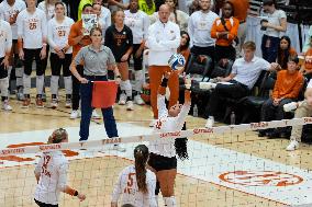 VOLLEY - Evento - NCAA - Texas Women vs Arkansas Women