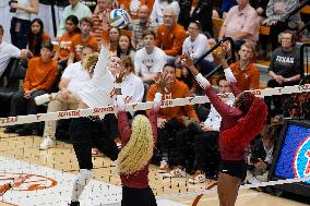 VOLLEY - Evento - NCAA - Texas Women vs Arkansas Women