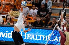 VOLLEY - Evento - NCAA - Texas Women vs Arkansas Women