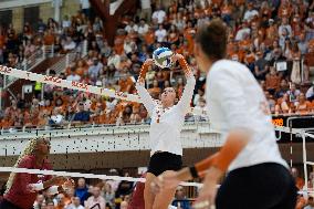 VOLLEY - Evento - NCAA - Texas Women vs Arkansas Women