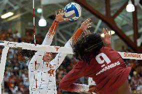 VOLLEY - Evento - NCAA - Texas Women vs Arkansas Women