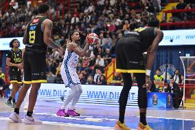 BASKET - Serie A - Napolibasket vs Vanoli Basket Cremona