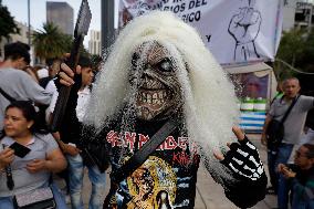 Zombie March In Mexico