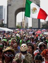 Zombie March In Mexico