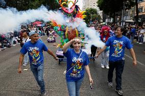 Tour Of Monumental Alebrijes And International Day Against Breast Cancer In Mexico