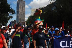 16th Edition Of The Traditional Monumental Alebrijes Parade