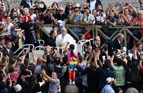 Pope Francis Leads Canonization Mass - Vatican