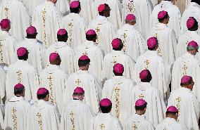 Pope Francis Leads Canonization Mass - Vatican