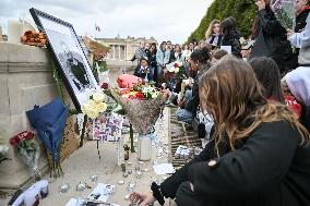 One Direction fans pay tribute to Liam Payne in Paris FA