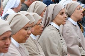 Pope Francis Leads Canonization Ceremony