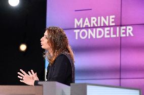 Marine Tondelier On Dimanche En Politique - Paris