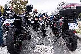 Demonstration of bikers against the passage of the ring road at 50 km/h - Paris