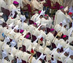 Pope Francis Leads Canonization Mass - Vatican