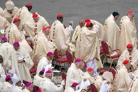 Pope Francis Leads Canonization Mass - Vatican