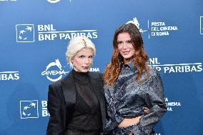 RFF - Julia Fox And Bella Thorne At The Trainer Photocall