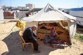 Daily LIfe In Gaza Amid Hamas-Israel Conflict