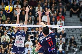 Italian Women's Serie A1 Tigotà Volleyball: Day 3 - Reale Mutua Fenera Chieri '76 V Il Bisonte Firenze