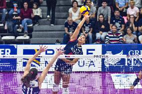 Italian Women's Serie A1 Tigotà Volleyball: Day 3 - Reale Mutua Fenera Chieri '76 V Il Bisonte Firenze