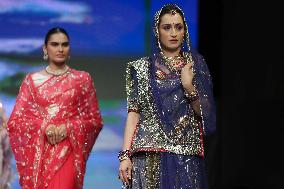 'Shaadiyan' Fashion Show In Jaipur