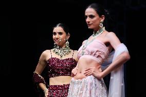 'Shaadiyan' Fashion Show In Jaipur