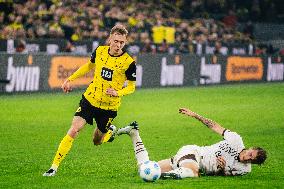 Borussia Dortmund v FC St. Pauli 1910 - Bundesliga