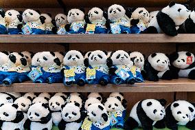 Panda-themed Cultural And Creative Products