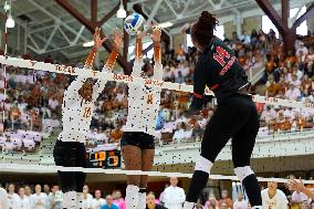 VOLLEY - Evento - NCAA - Texas Women vs Georgia Women